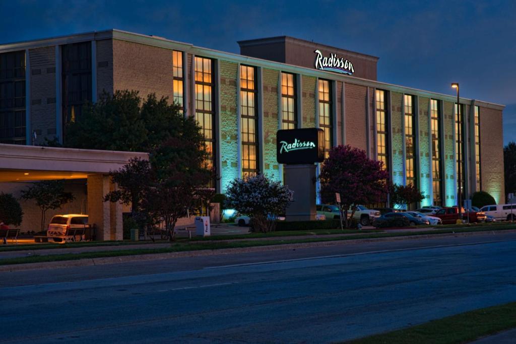 Radisson Hotel Louisville North Джефферсонвілл Екстер'єр фото